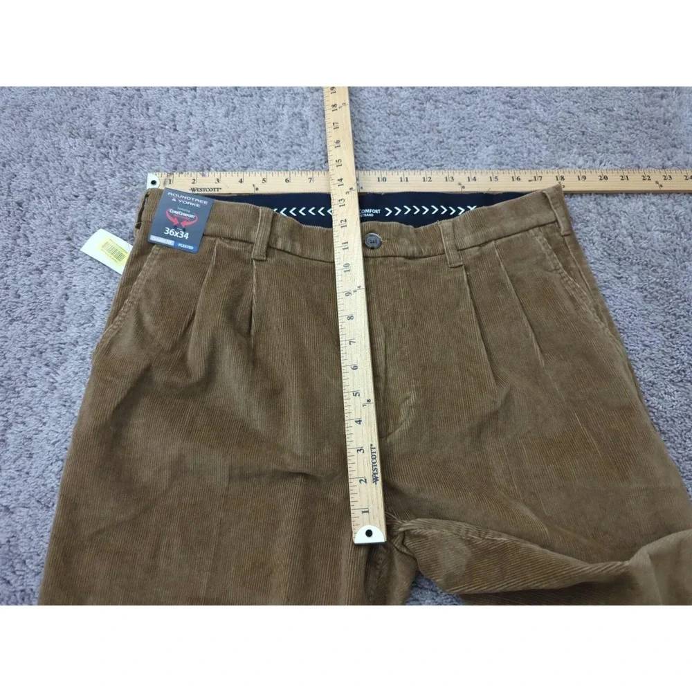 Roundtree & Yorke Pants Mens 36x34 Brown Corduroy Pleated Cuffed Hem Classic NEW